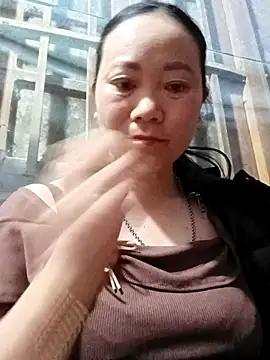 Snapshot of Lindxx-hot chatting on 03.17.26 Lindxx-hot online show from 03.17.26