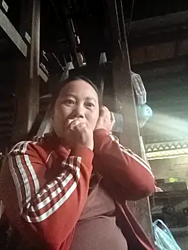 Snapshot of Lindxx-hot chatting on 03.18.26 Lindxx-hot online show from 03.18.26