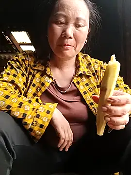 Snapshot of Lindxx-hot chatting on 03.29.26 Lindxx-hot online show from 03.29.26