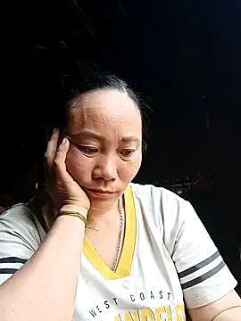 Snapshot of Lindxx-hot chatting on 04.03.26 Lindxx-hot online show from 04.03.26