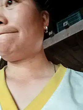 Snapshot of Lindxx-hot chatting on 04.04.26 Lindxx-hot online show from 04.04.26