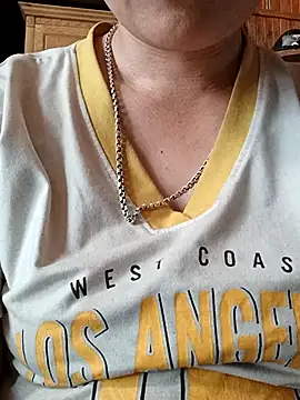 Snapshot of Lindxx-hot chatting on 04.05.26 Lindxx-hot online show from 04.05.26