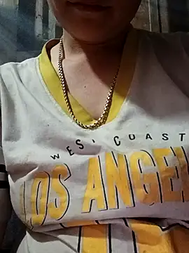 Snapshot of Lindxx-hot chatting on 04.07.26 Lindxx-hot online show from 04.07.26