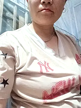 Snapshot of Lindxx-hot chatting on 04.10.26 Lindxx-hot online show from 04.10.26