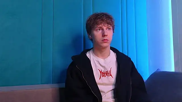 Mickey Hawk online show from 04.18.26