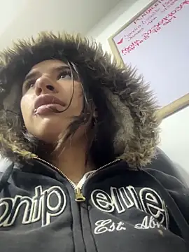 LilyRossi  online show from 05.28.26