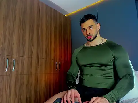 Snapshot of massimo_visconti chatting on 03.07.26 massimo visconti online show from 03.07.26