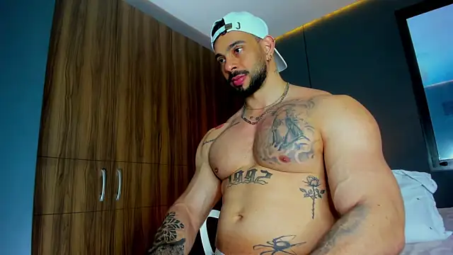 Snapshot of massimo_visconti chatting on 03.12.26 massimo visconti online show from 03.12.26