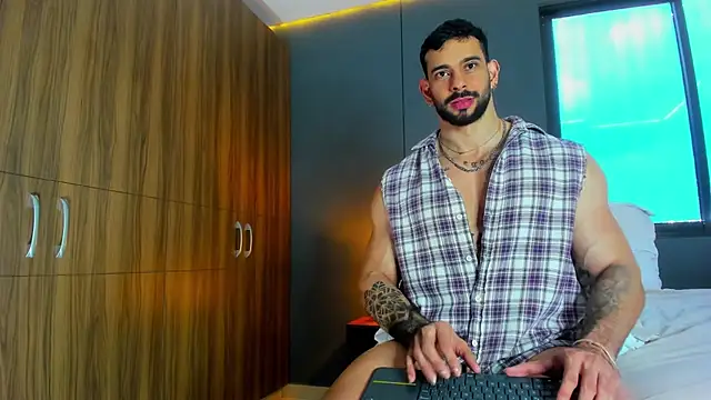 Snapshot of massimo_visconti chatting on 03.19.26 massimo visconti online show from 03.19.26