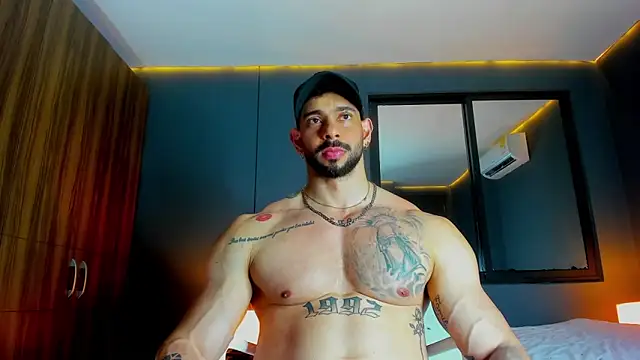 Snapshot of massimo_visconti chatting on 03.28.26 massimo visconti online show from 03.28.26