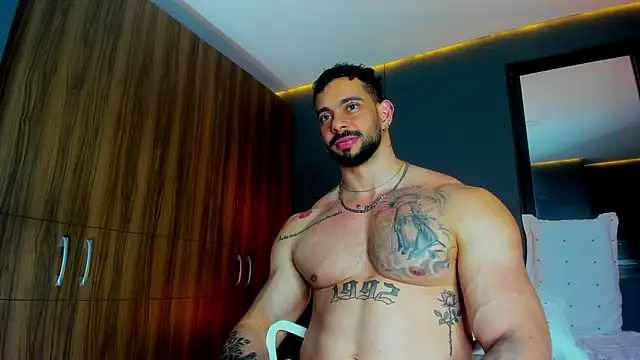 Snapshot of massimo_visconti chatting on 03.30.26 massimo visconti online show from 03.30.26