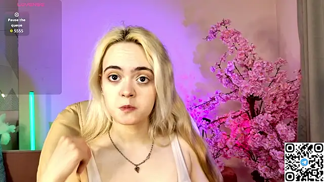 Snapshot of Bambi_Bloom chatting on 03.30.26 Bambi Bloom online show from 03.30.26