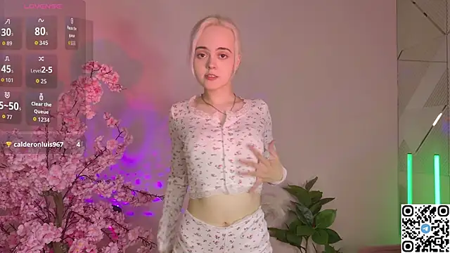 Snapshot of Bambi_Bloom chatting on 04.16.26 Bambi Bloom online show from 04.16.26