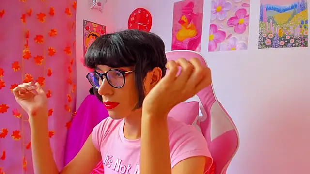 Madeline 21 online show from 04.06.26