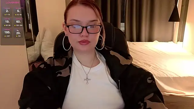 Snapshot of jenice_loveit chatting on 06.22.26 jenice loveit online show from 06.22.26