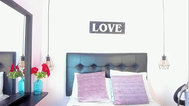 Snapshot of KatallelaMurillo chatting on 04.17.26 KatallelaMurillo online show from 04.17.26