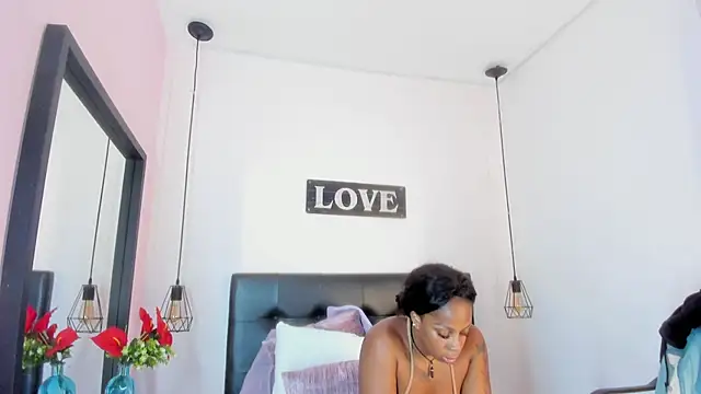 Snapshot of KatallelaMurillo chatting on 05.21.26 KatallelaMurillo online show from 05.21.26