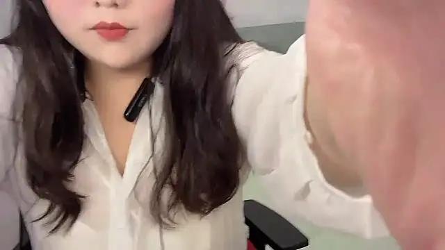 Snapshot of Susu-36E chatting on 05.12.26 Susu-36E online show from 05.12.26