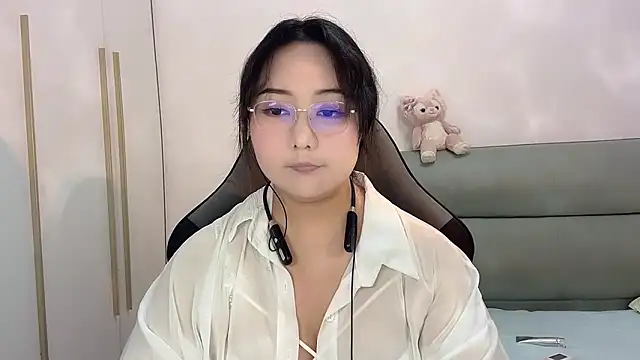 Snapshot of Susu-36E chatting on 05.16.26 Susu-36E online show from 05.16.26