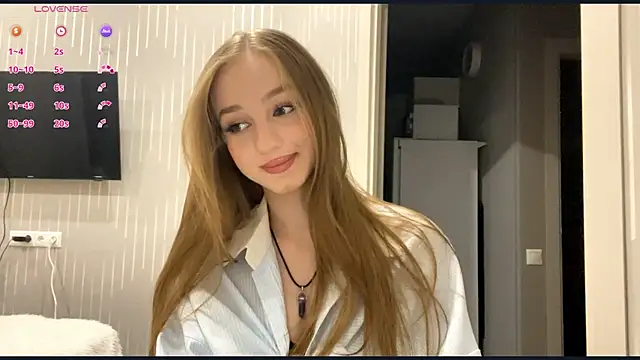 Snapshot of Anika_Socutehe chatting on 06.10.26 Anika Socutehe online show from 06.10.26