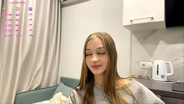 Snapshot of Anika_Socutehe chatting on 06.14.26 Anika Socutehe online show from 06.14.26