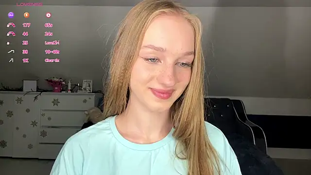 Snapshot of Anika_Socutehe chatting on 07.15.26 Anika Socutehe online show from 07.15.26