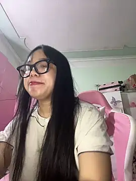 Leeeeiu online show from 06.10.26