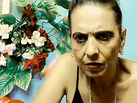 Hot queen58 online show from 05.20.26
