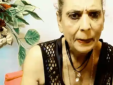 Hot queen58 online show from 05.24.26