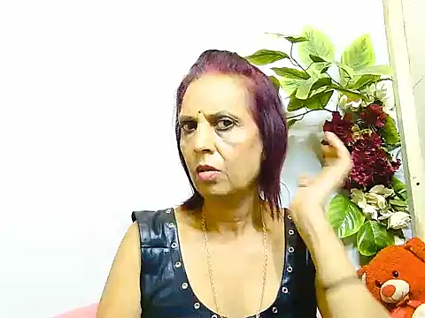 Snapshot of Hot_queen58 chatting on 06.28.26 Hot queen58 online show from 06.28.26