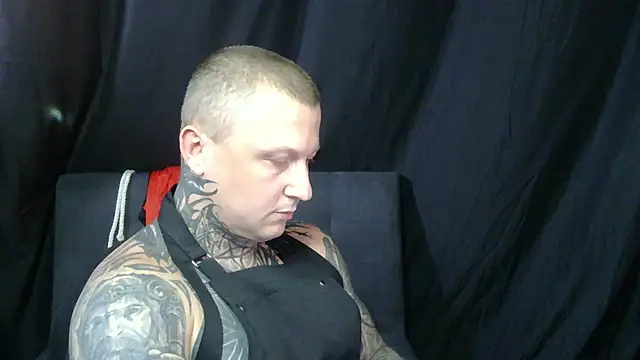 Snapshot of devilWithTats chatting on 06.30.26 devilWithTats online show from 06.30.26