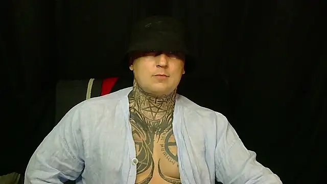 Snapshot of devilWithTats chatting on 07.21.26 devilWithTats online show from 07.21.26