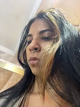 Snapshot of VioletaHills_ chatting on 03.09.26 VioletaHills online show from 03.09.26