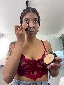 Snapshot of VioletaHills_ chatting on 03.13.26 VioletaHills online show from 03.13.26