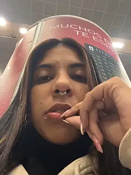 Snapshot of VioletaHills_ chatting on 03.21.26 VioletaHills online show from 03.21.26