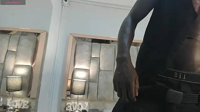 Titan Moreno  online show from 03.28.26