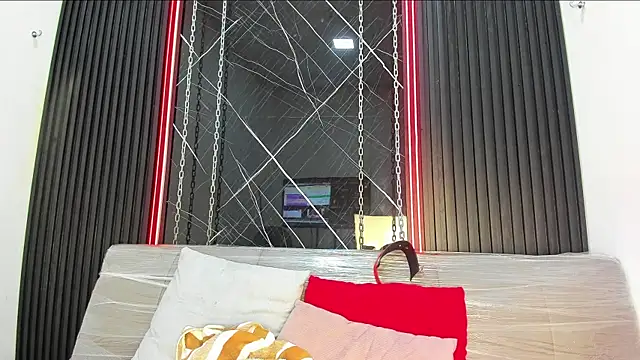 Megan Duskk online show from 04.24.26