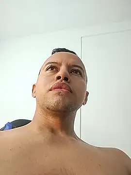 Snapshot of Damian_Wish chatting on 03.06.26 Damian Wish online show from 03.06.26