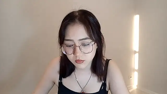 Snapshot of SolvedGlobe chatting on 03.20.26 SolvedGlobe online show from 03.20.26