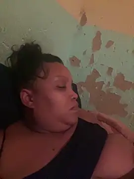 Snapshot of friendlybitch22 chatting on 03.18.26 friendlybitch22 online show from 03.18.26