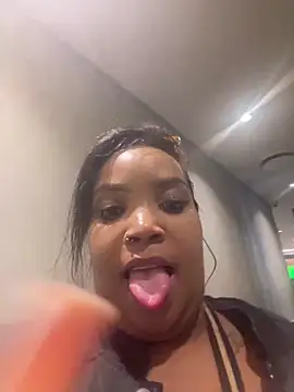 Snapshot of friendlybitch22 chatting on 03.19.26 friendlybitch22 online show from 03.19.26