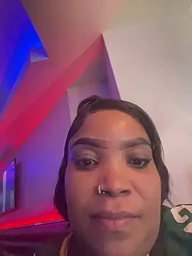 Snapshot of friendlybitch22 chatting on 03.25.26 friendlybitch22 online show from 03.25.26