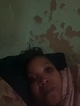 Snapshot of friendlybitch22 chatting on 04.08.26 friendlybitch22 online show from 04.08.26