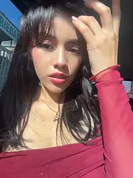 Mia-villalobos online show from 05.15.26