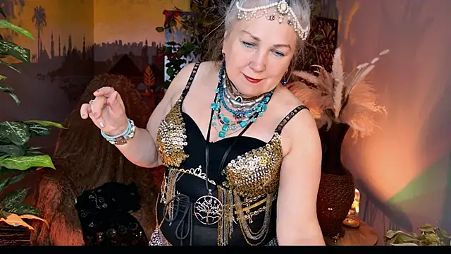 Snapshot of LilaMaharani chatting on 03.21.26 LilaMaharani online show from 03.21.26