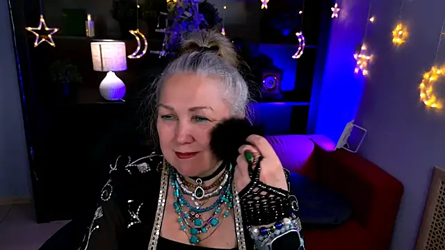 Snapshot of LilaMaharani chatting on 03.27.26 LilaMaharani online show from 03.27.26