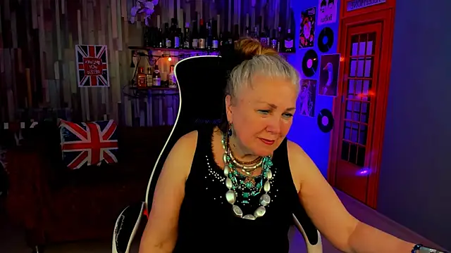 Snapshot of LilaMaharani chatting on 03.31.26 LilaMaharani online show from 03.31.26