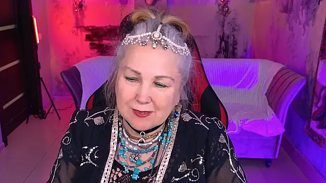 Snapshot of LilaMaharani chatting on 04.23.26 LilaMaharani online show from 04.23.26