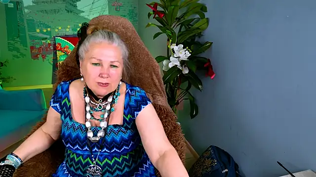 Snapshot of LilaMaharani chatting on 05.14.26 LilaMaharani online show from 05.14.26