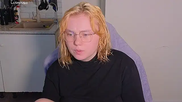 soft focus online show from 05.25.26